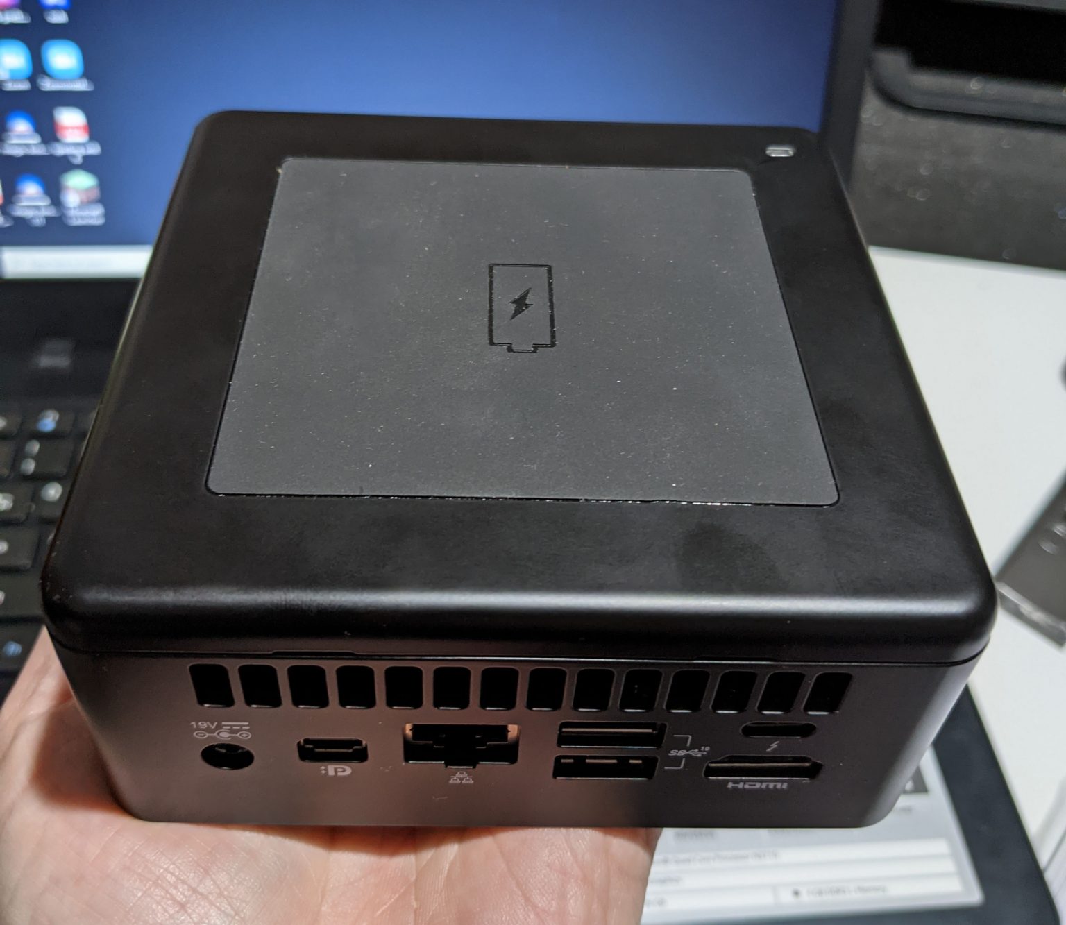 Intel NUC11 - A Powerful PC that fits in your Hand. - Tech Daily with ...